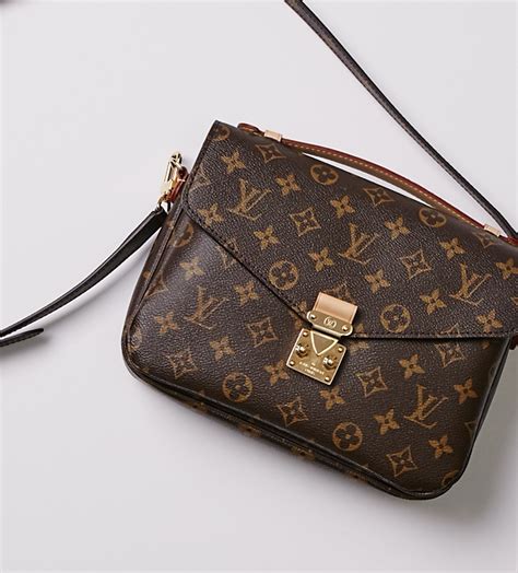 louis vuitton fakes flourish mainly in which countries|louis vuitton false product id.